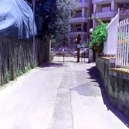 Garden Bed & Breakfast 4*